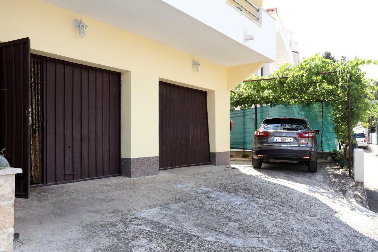 Apartments Sakal Trogir Exterior foto