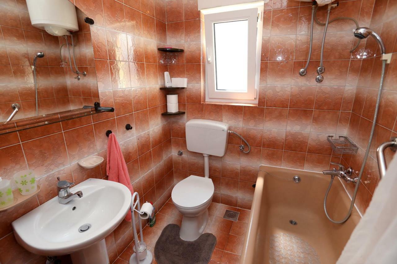 Apartments Sakal Trogir Exterior foto