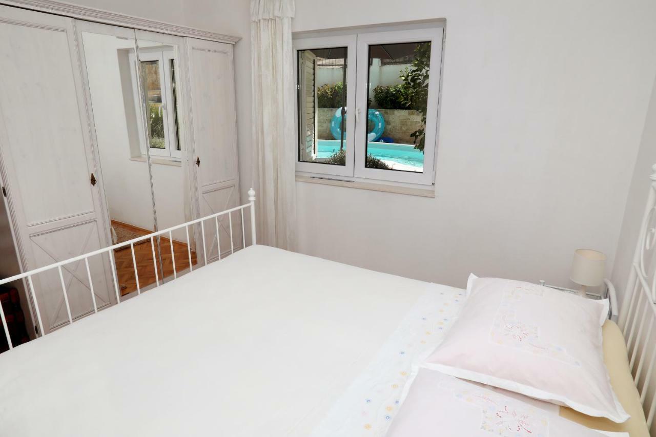 Apartments Sakal Trogir Exterior foto