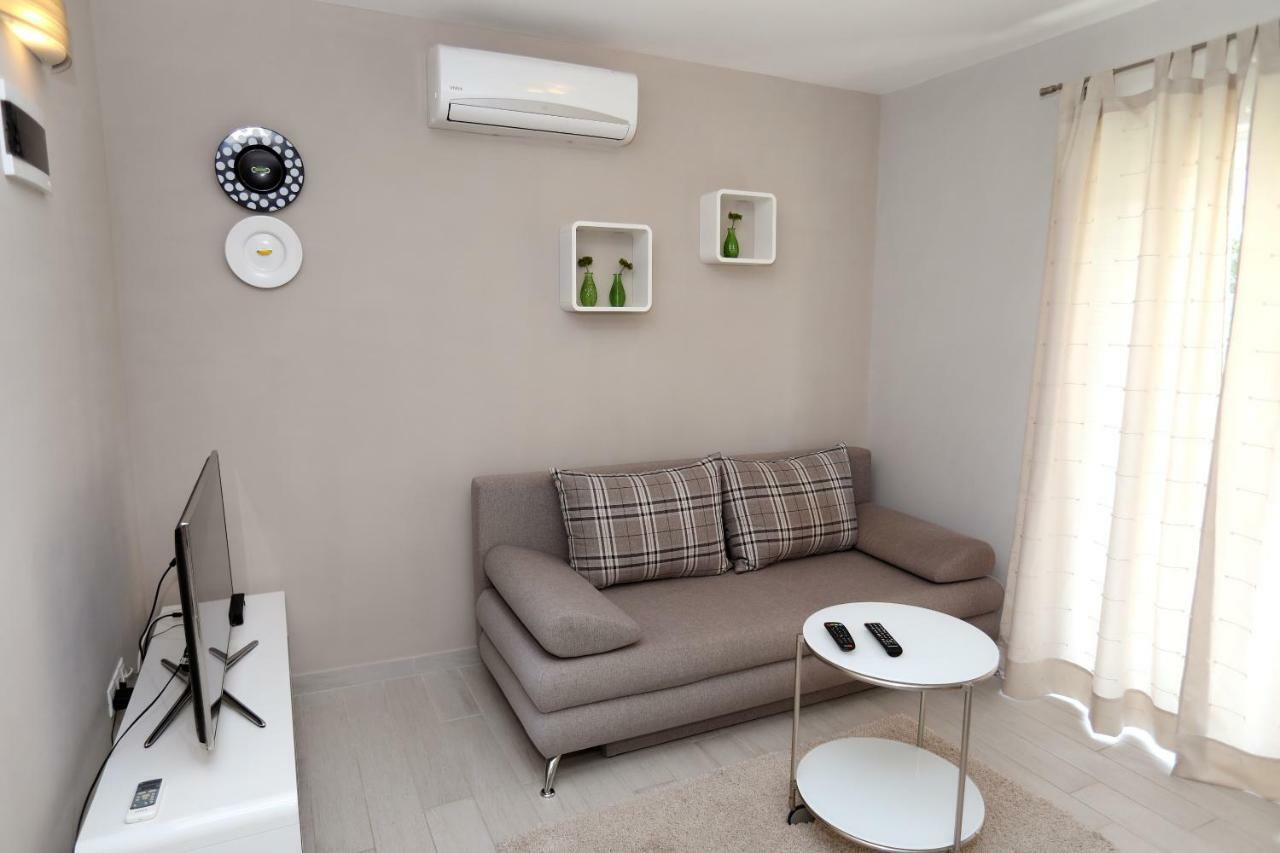 Apartments Sakal Trogir Exterior foto